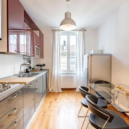 Easylife - Elegante Trilocale In Zona Porta Venezia